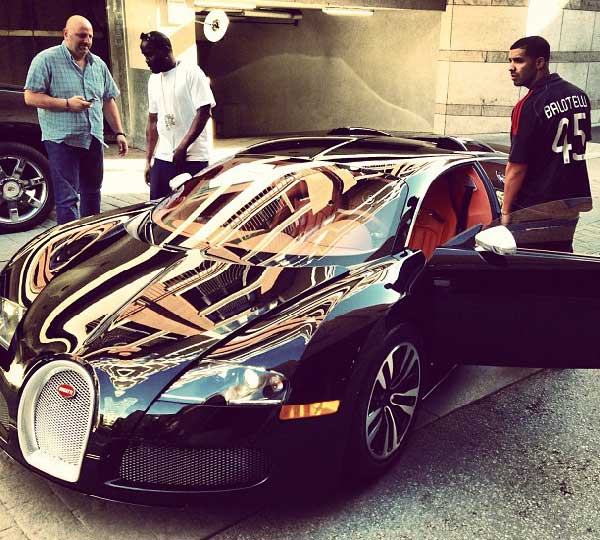 Drake's Bugatti Veyron