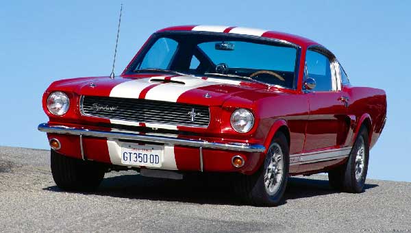 Old Ford Mustang