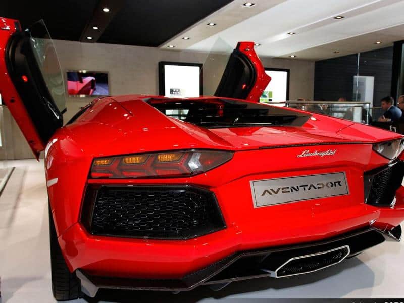 2015 Lamborghini Aventador Safety