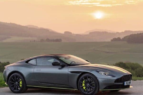 2019-aston-martin-db-11-amr-review